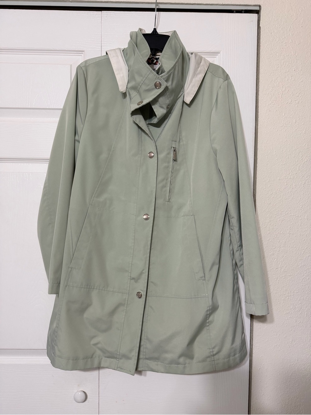 Fleet Street raincoat light green size Large